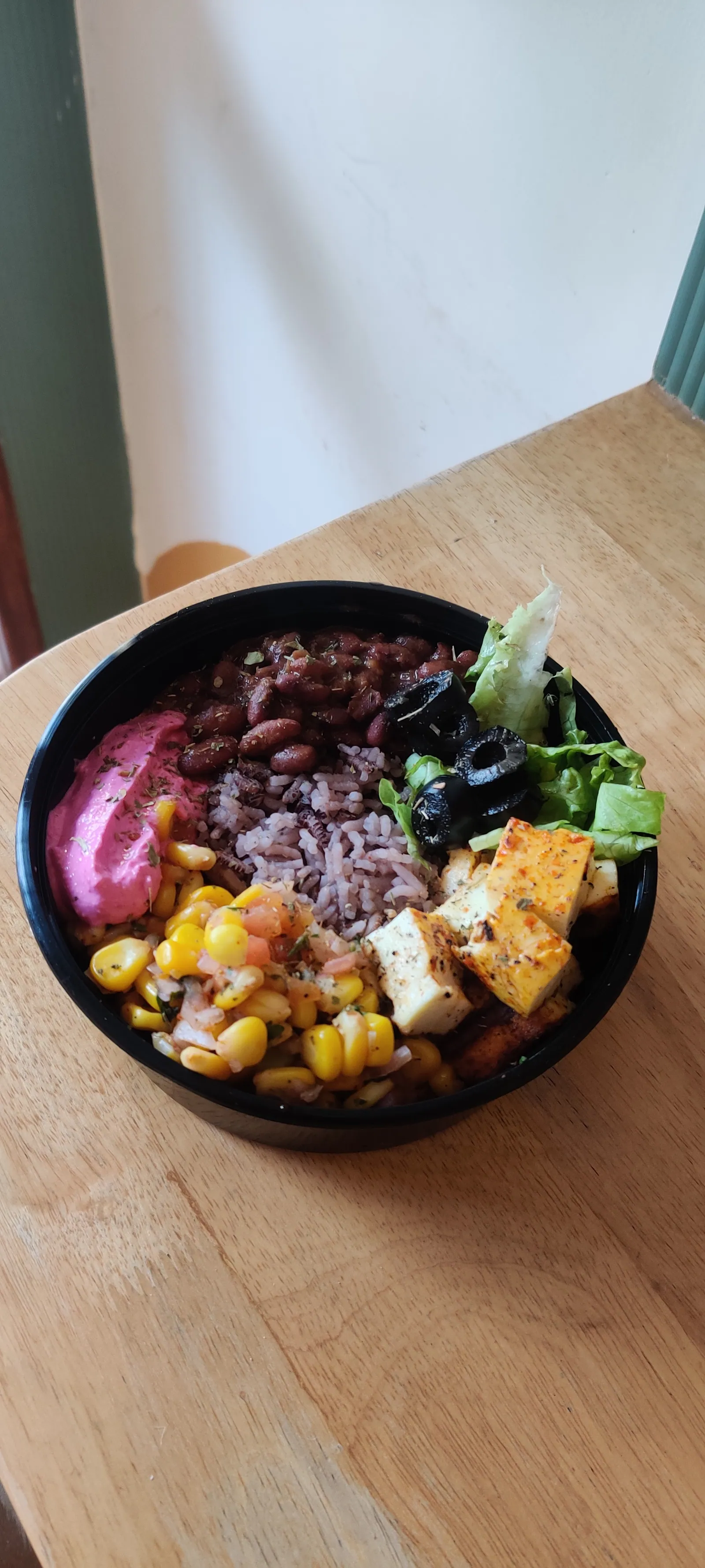 Balanced vegetarian — colourful everyday plate